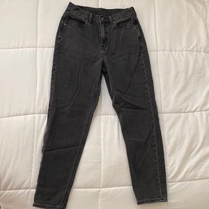 American Eagle Black Mom Jean